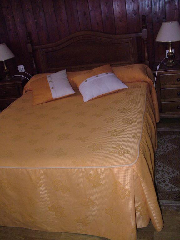 Hostal El Botero Кускуррита-де-Рио-Тирон Экстерьер фото