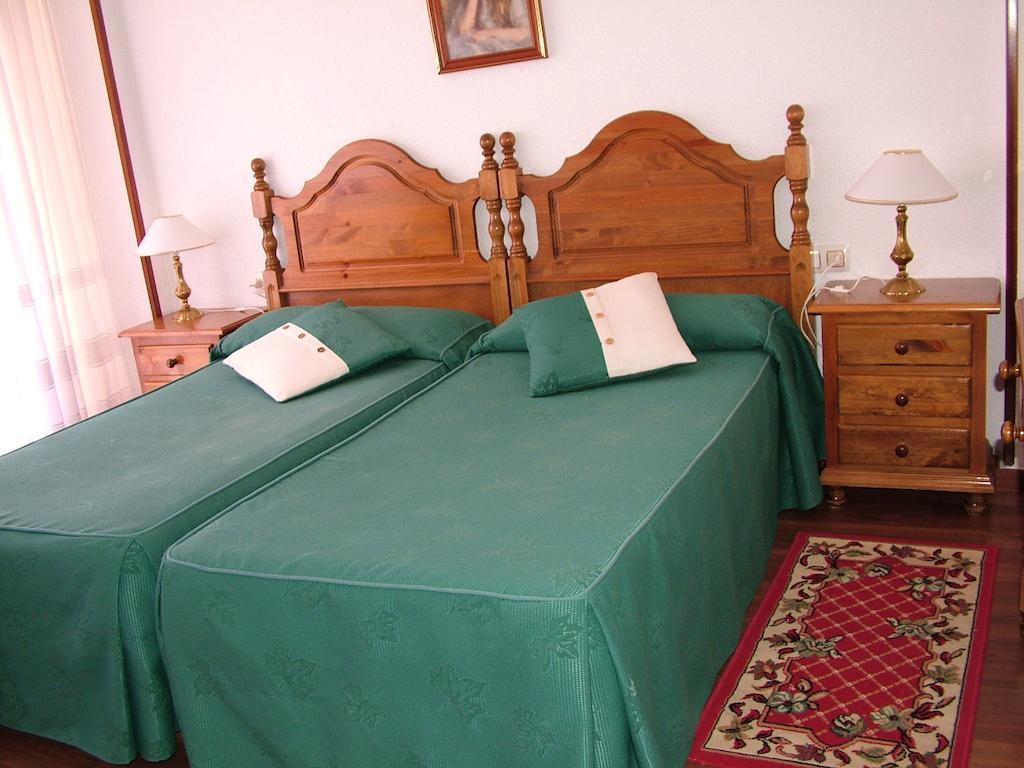 Hostal El Botero Кускуррита-де-Рио-Тирон Экстерьер фото
