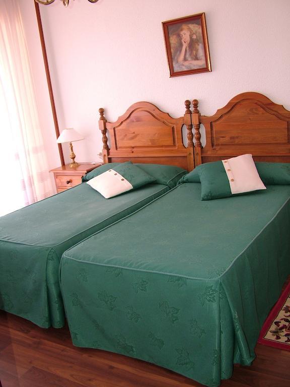 Hostal El Botero Кускуррита-де-Рио-Тирон Экстерьер фото